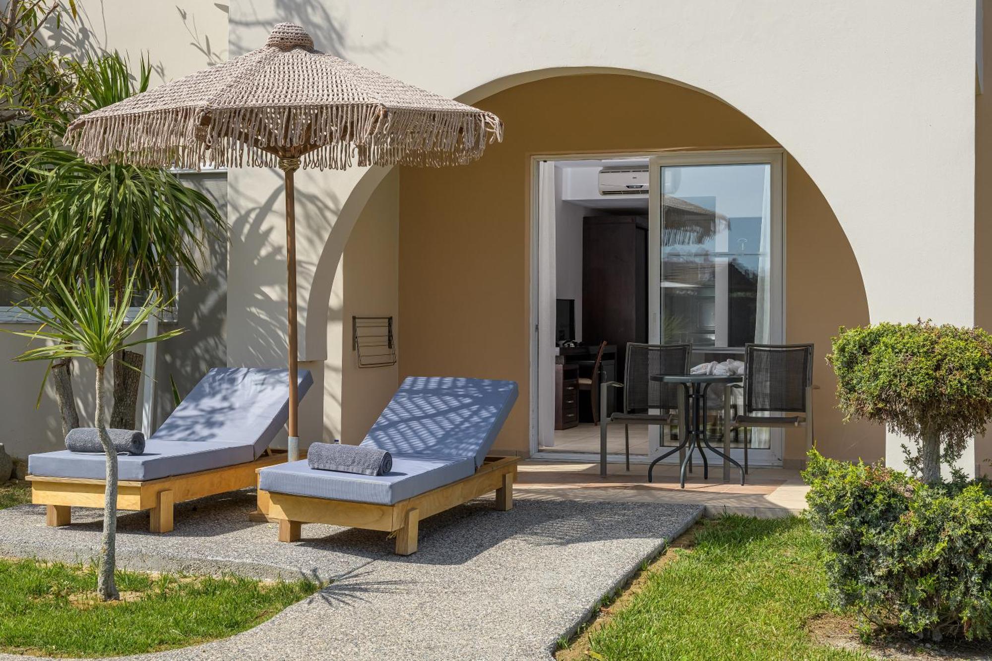 Gaia Palace Marmari  Exteriör bild