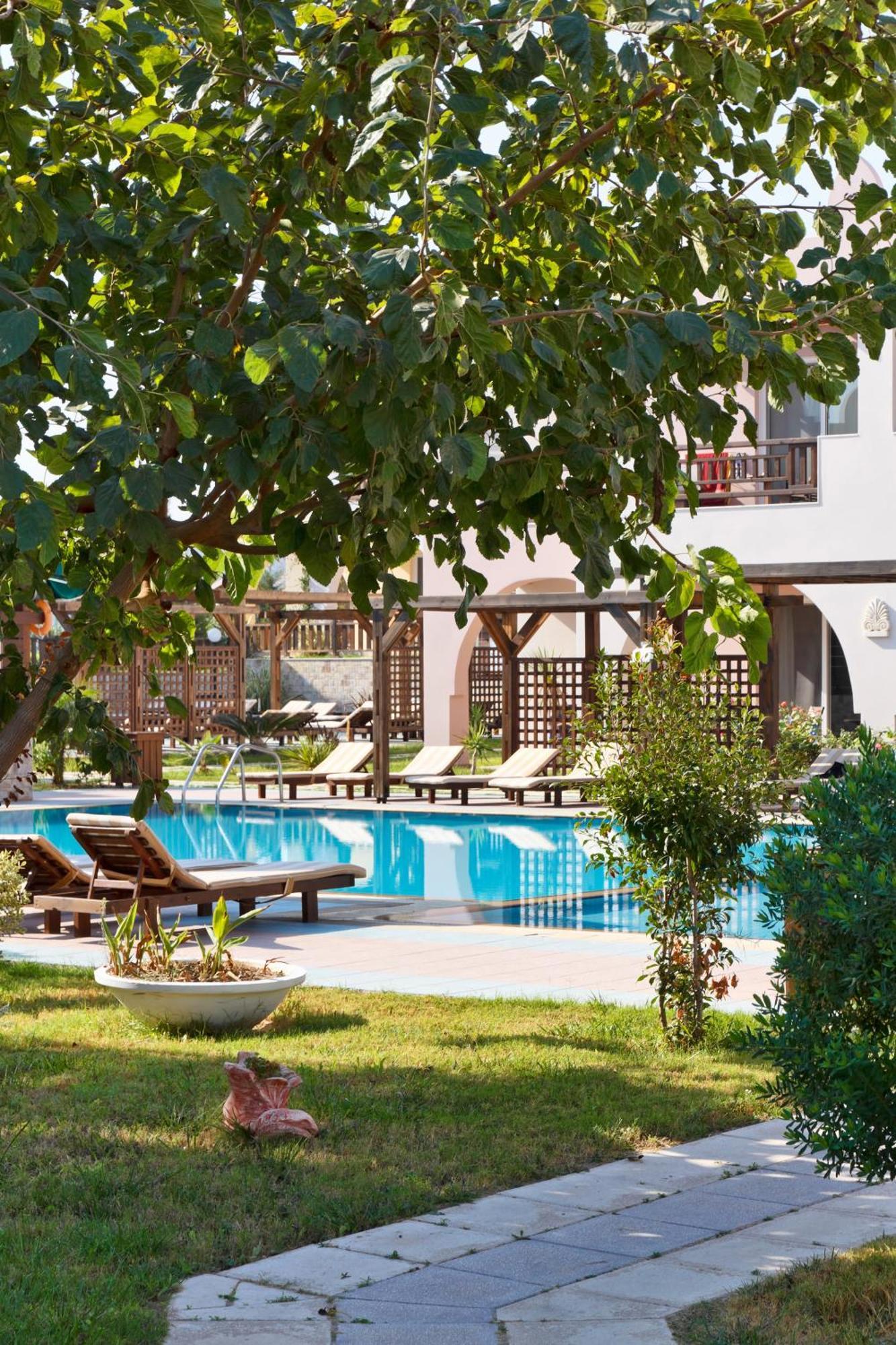 Gaia Palace Marmari  Exteriör bild